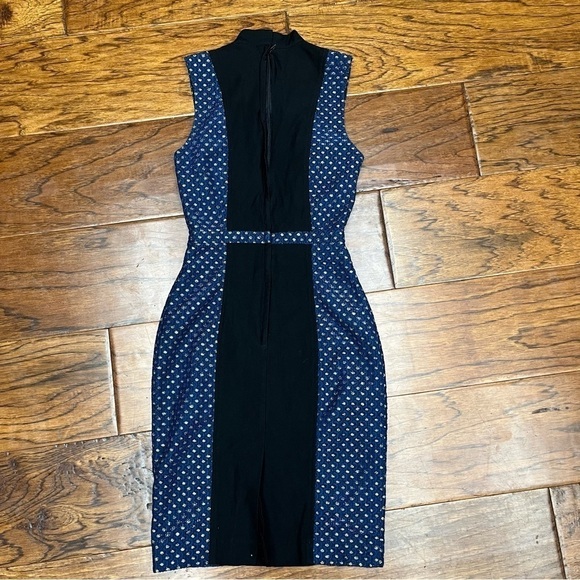 ModCloth Spotlight On Specifics Dress - Picture 4 of 9